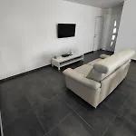 Du Champ Aise 몽테규