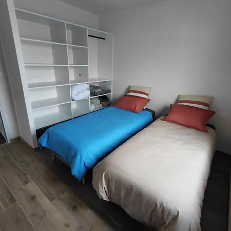 Casa de Férias Du Champ Aise Montaigu-Vendee